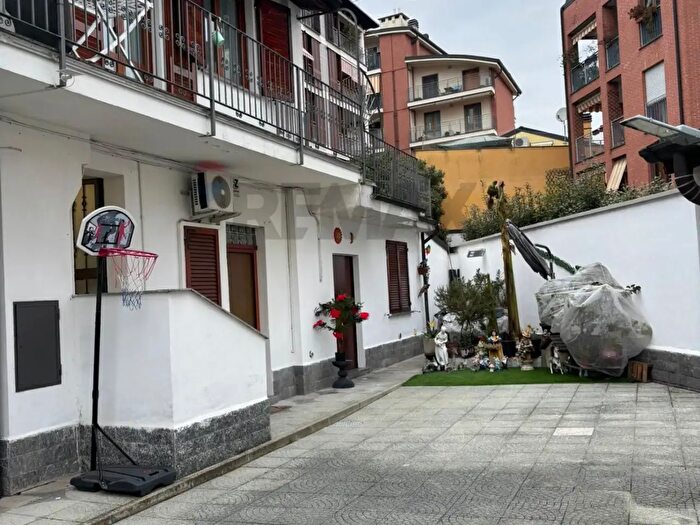 Appartamento monolocale in affitto in Via Bernabò Visconti, Milano