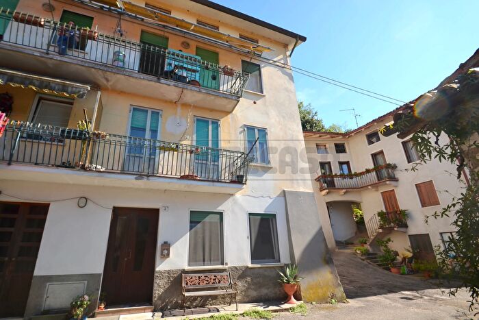 Appartamento con 8 locali in vendita in Valdagno