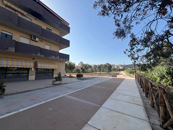 Appartamento quadrilocale in vendita in Viale Trento Carbonia, Carbonia