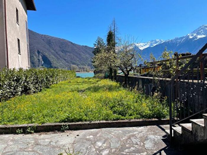 Casa quadrilocale in vendita in Sorico