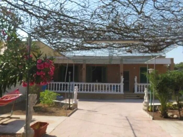 Appartamento con 6 locali in vendita in Lecce