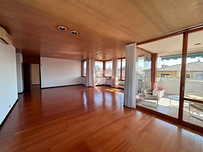 Appartamento quadrilocale in affitto in Castelfranco Veneto