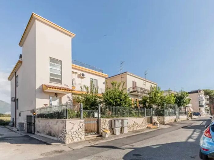Appartamento trilocale in vendita in Via della Begonia, Latina