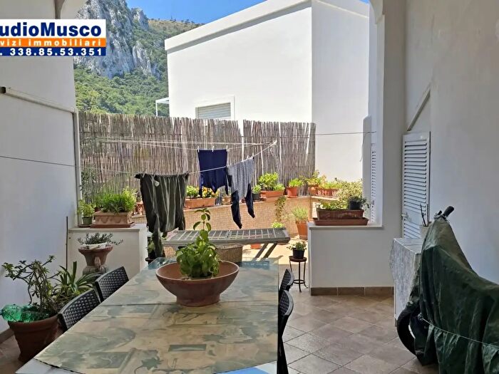 Appartamento quadrilocale in vendita in Via Roma, Capri