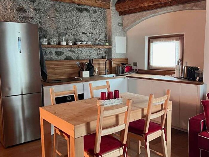 Appartamento quadrilocale in affitto in Santantonio, Valfurva