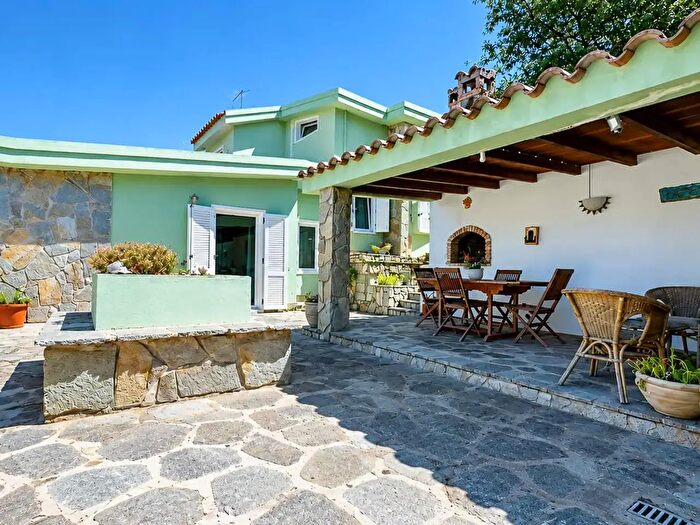 Casa con 6 locali in vendita in Via delle Zinnie, Quartu Sant'Elena