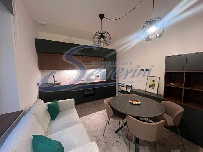 Appartamento bilocale in affitto in via rovelli, Centro Storico, Como