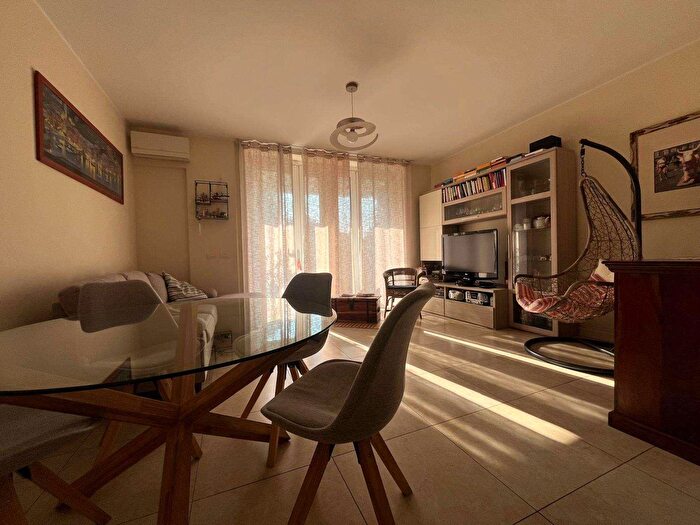 Appartamento trilocale in vendita in Via Pio IV, Melegnano